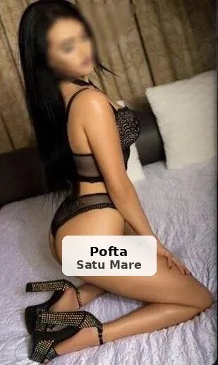 Curvy brunette in your city - 1/2